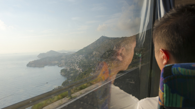 Aventura Épica en Tren: De Varsovia a Croacia por el Corazón de Europa Central