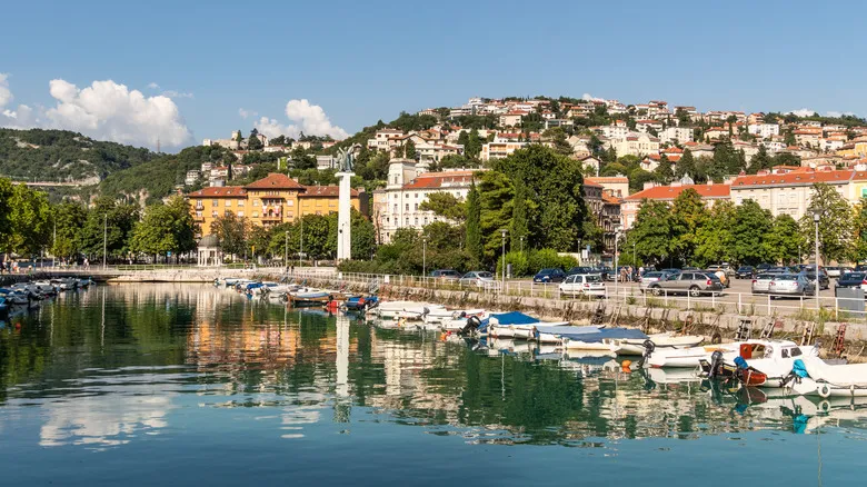 Aventura Épica en Tren: De Varsovia a Croacia por el Corazón de Europa Central