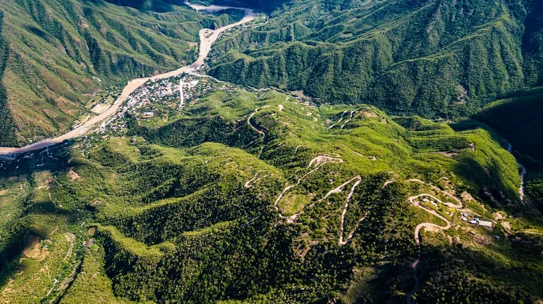 Barrancas del Cobre: Descubre la Majestuosidad Natural de México en Chihuahua