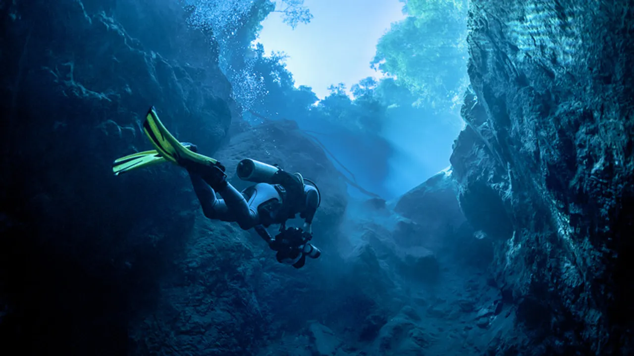 Buceo en Cenotes de México: Una Guía Completa para Explorar el Inframundo Maya