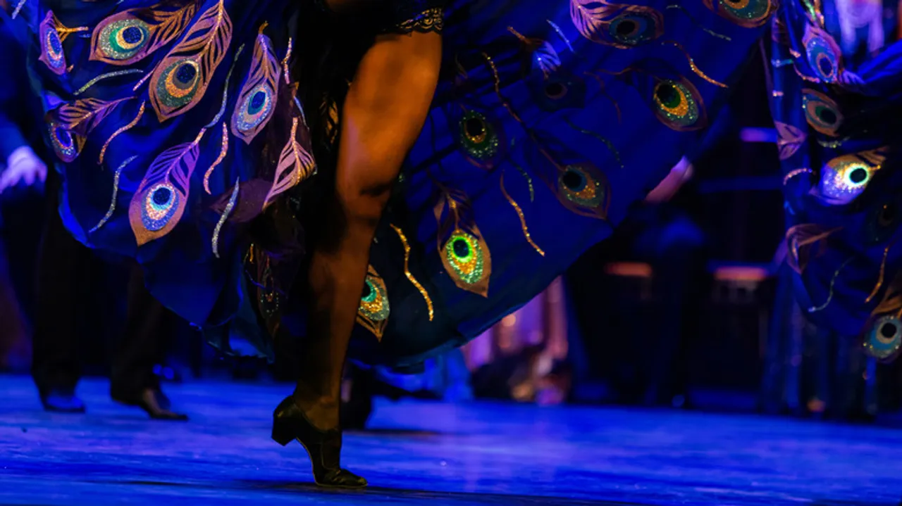 Cabarets de París: Descubre la Auténtica Belle Époque Más Allá del Moulin Rouge