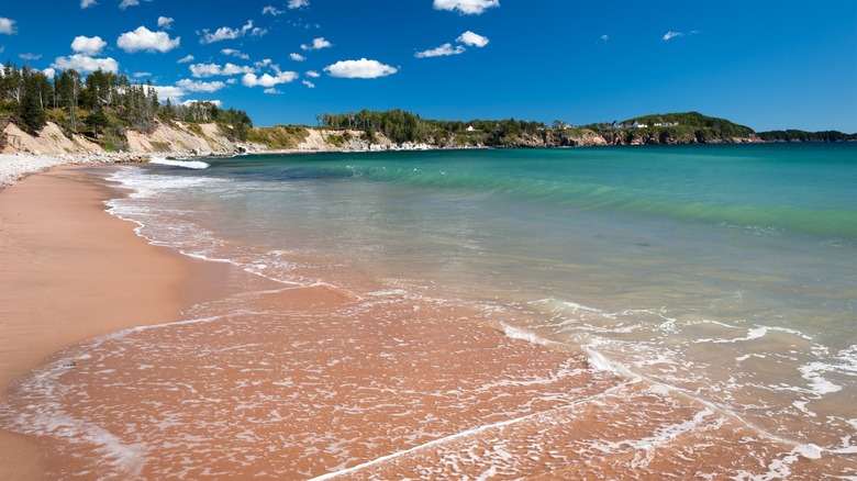 Canadá Costero: Explora sus Impresionantes Playas Paradisíacas y Belleza Natural Inesperada