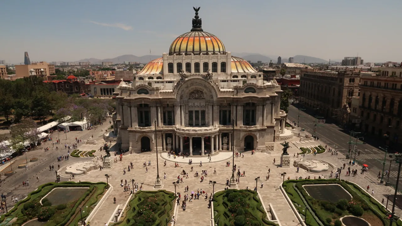 Centro Histórico de la Ciudad de México: Un Viaje Inolvidable entre la Historia y la Modernidad