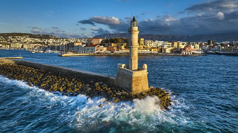 Chania en Creta: Guía Definitiva para Descubrir su Patrimonio y Belleza Atemporal