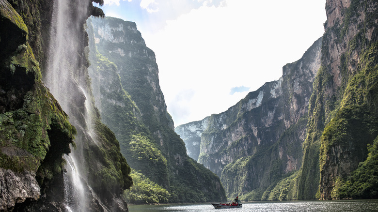 Chiapas: Descubre las Joyas Naturales Escondidas de México | Guía de Viaje Evergreen