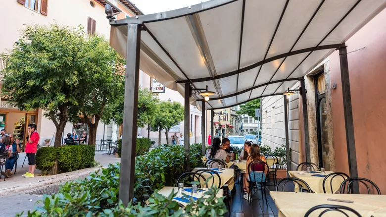 Chiusi: Explora el Alma Etrusca de la Toscana, Historia y Encanto Inolvidable
