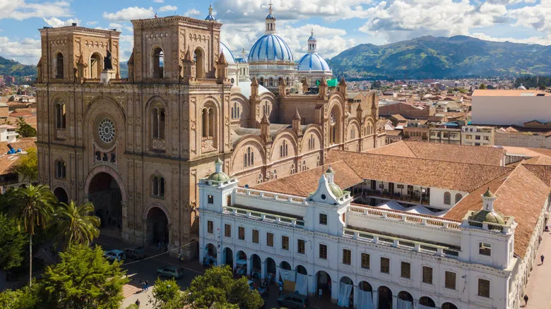 Cuenca, Ecuador: Guía Definitiva para Explorar la Atenas de los Andes