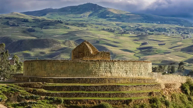 Cuenca, Ecuador: Guía Definitiva para Explorar la Atenas de los Andes