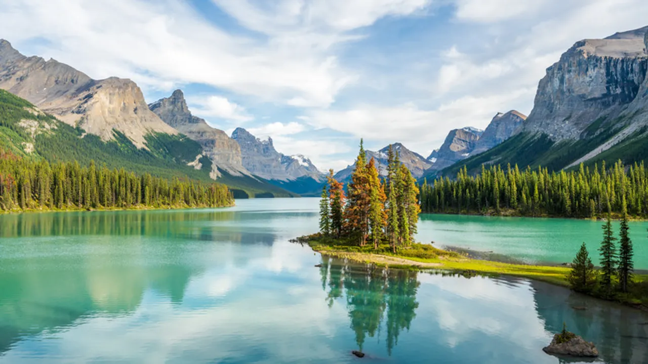 Descubre el Lago Maligne y el Parque Nacional Jasper: Un Tesoro Natural en las Rocosas Canadienses