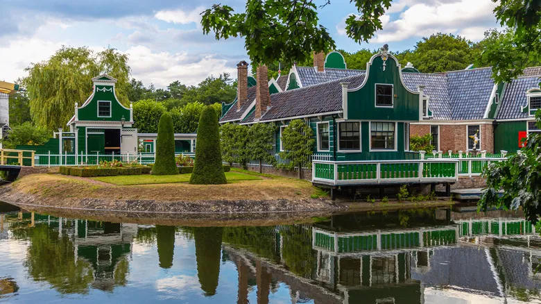 Descubre la Historia Viva de Países Bajos: Museos al Aire Libre Imprescindibles Según Rick Steves