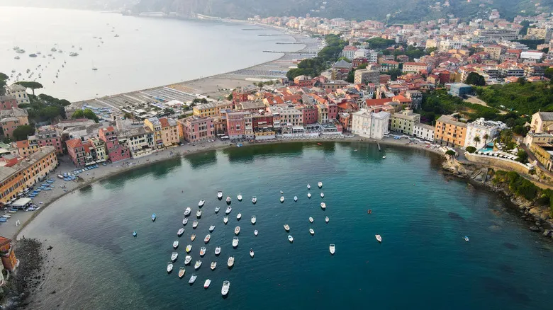 Descubre Sestri Levante: La Gema Oculta de la Riviera Italiana para un Viaje Auténtico