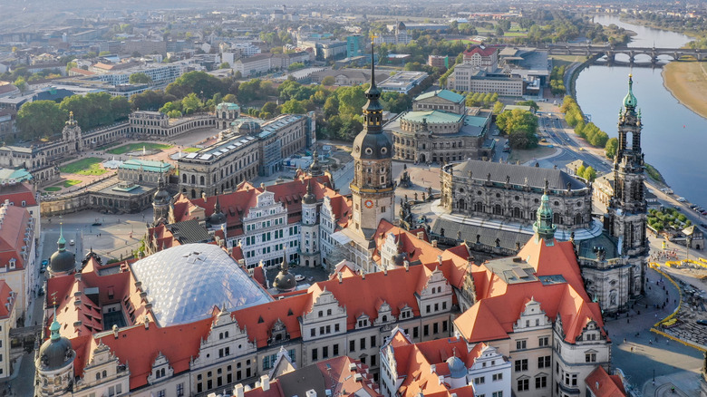 Dresde: Un Fénix Reconstruido – Historia, Arte y Resiliencia en Alemania