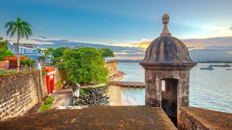 Escapadas Tropicales Asequibles: Destinos Paradisíacos desde el Medio Oeste Americano