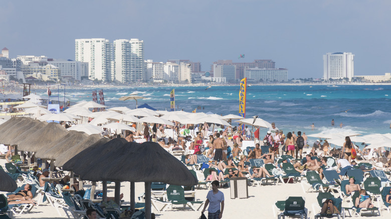 Evitar Decepciones en Destinos de Playa Populares: Consejos para Cancún y Alternativas