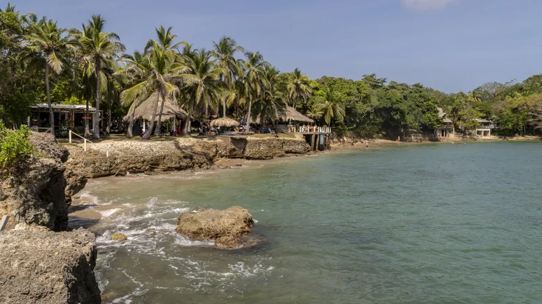 Explora las Joyas Ocultas de Sudamérica: Un Viaje por sus Islas Más Impresionantes