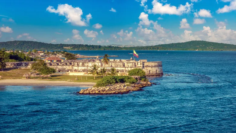 Explora las Joyas Ocultas de Sudamérica: Un Viaje por sus Islas Más Impresionantes