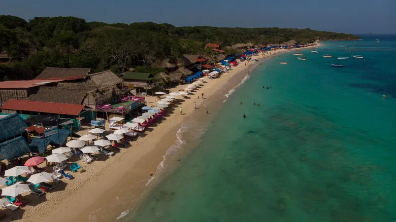 Explora las Joyas Ocultas de Sudamérica: Un Viaje por sus Islas Más Impresionantes