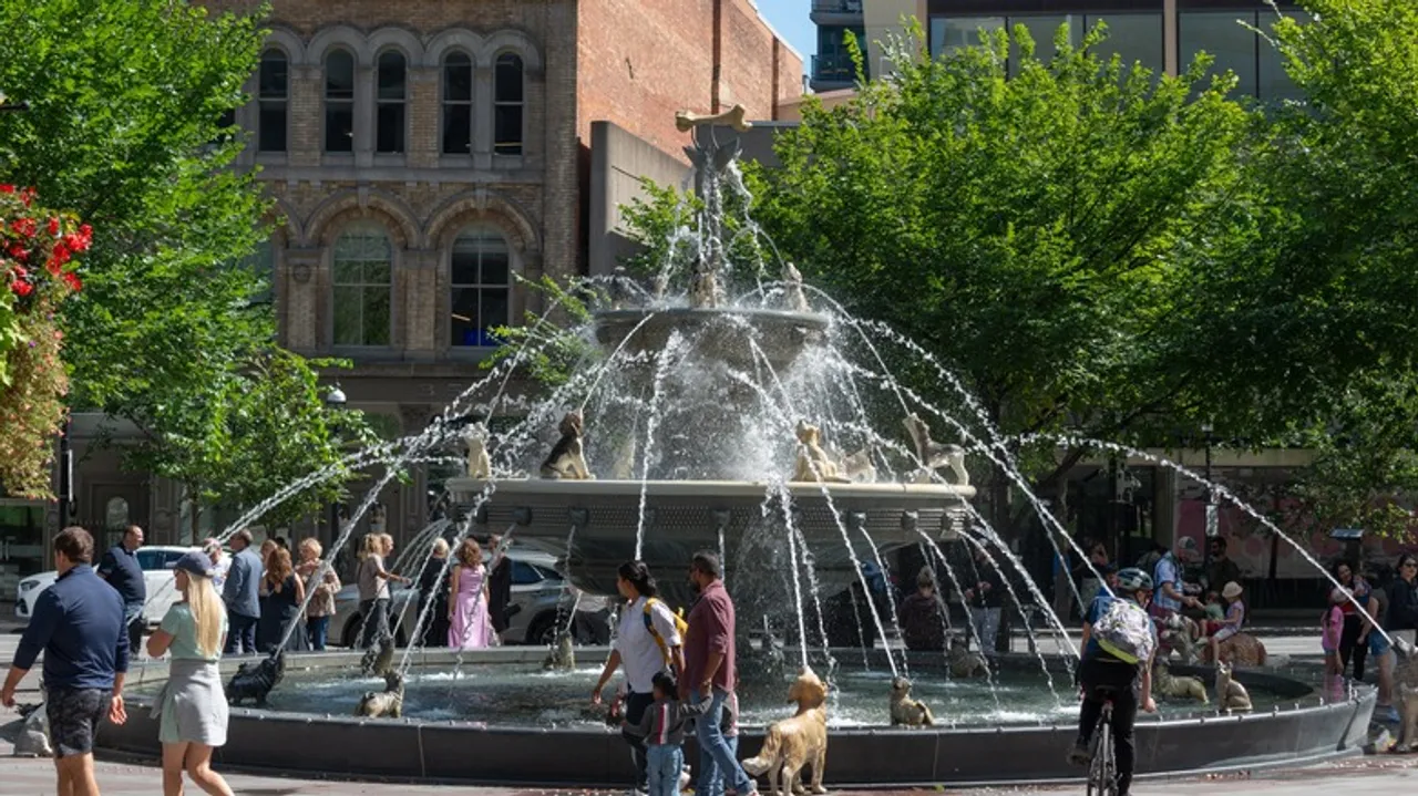 Explorando el Histórico Barrio St. Lawrence: El Corazón Cultural y Gastronómico de Toronto