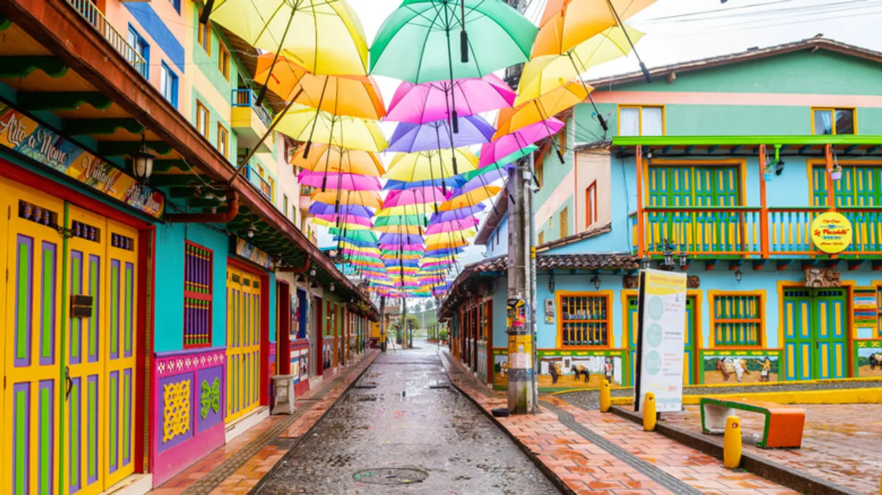 Guatapé, Colombia: Una Joya Vibrante entre Lagos y Montañas para tu Próxima Aventura