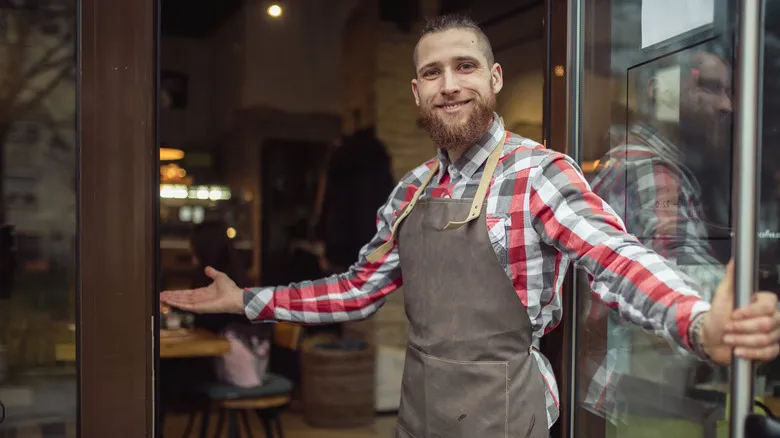Guía Definitiva: Cómo Evitar Restaurantes Trampa para Turistas en Europa y Saborear la Auténtica Gastronomía Local