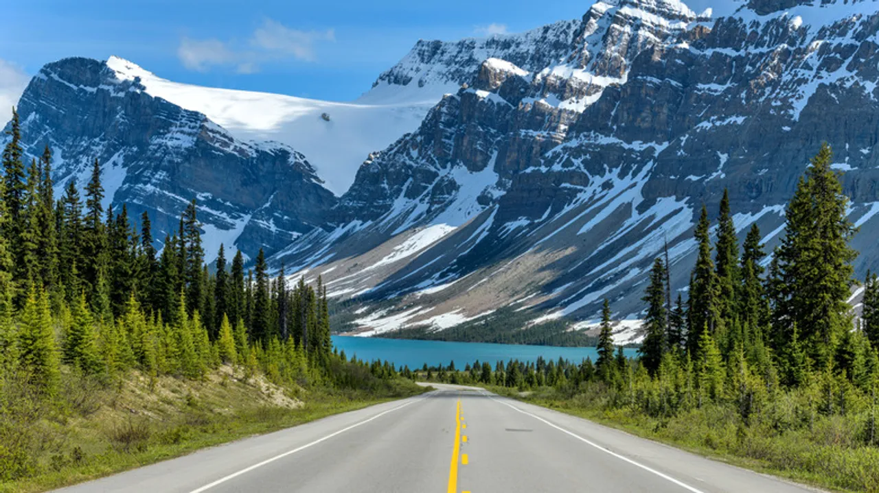 Icefields Parkway: Un Viaje Escénico Inolvidable por las Rocosas Canadienses