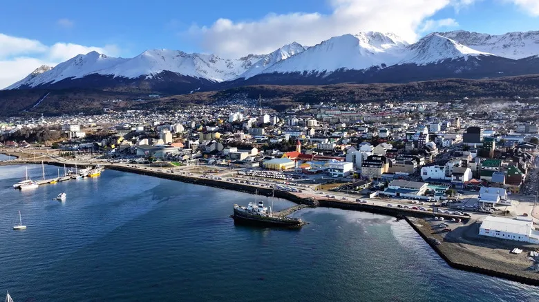 Isla Grande de Tierra del Fuego: Aventura Inolvidable en el Fin del Mundo Austral
