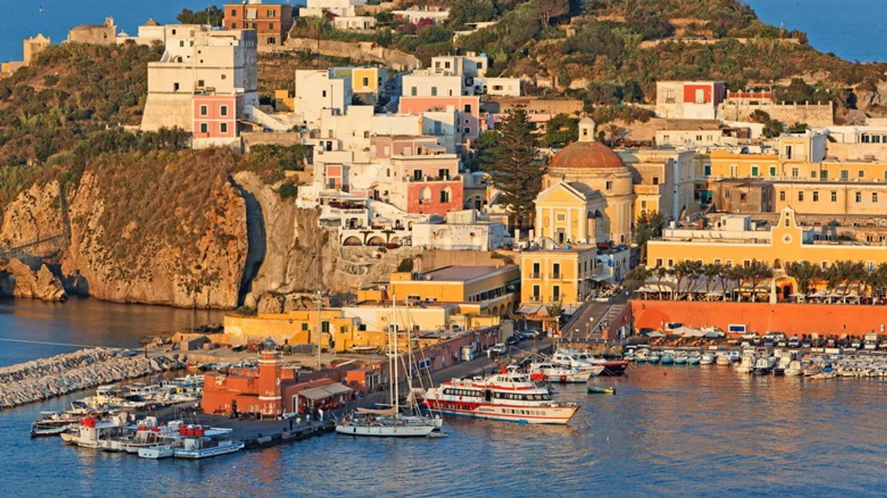 Islas Pontinas Italia: Guía Completa del Secreto Mejor Guardado del Tirreno