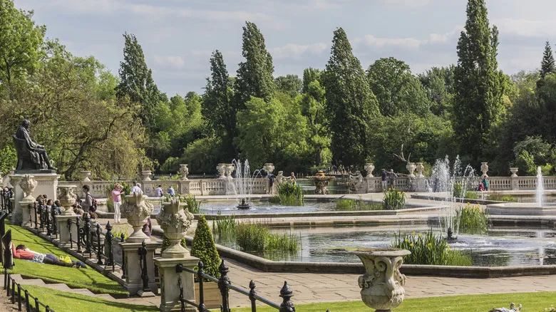 Jardines de Kensington: Descubre el Oasis Verde Más Vibrante de Londres