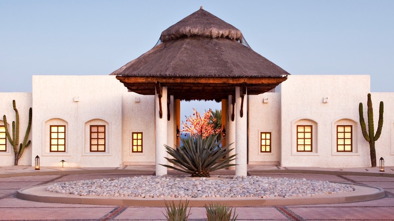 Las Ventanas al Paraíso: Lujo Inigualable y Experiencias Exclusivas en Los Cabos