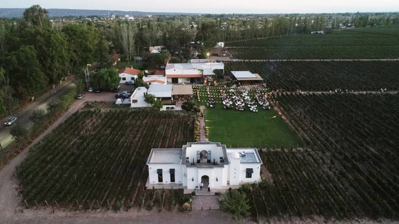 Mendoza y Viamonte Winery: Una Experiencia Enológica de Lujo en el Corazón de Argentina