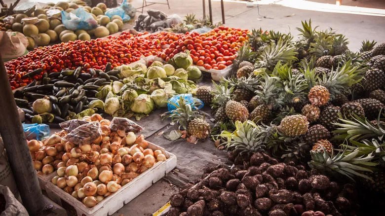 Mercado de San Ignacio: Un Tesoro Cultural y Vibrante en el Corazón de Belice