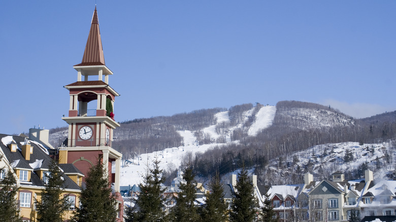 Mont-Tremblant: Descubre el Encanto Alpino y la Aventura en Quebec