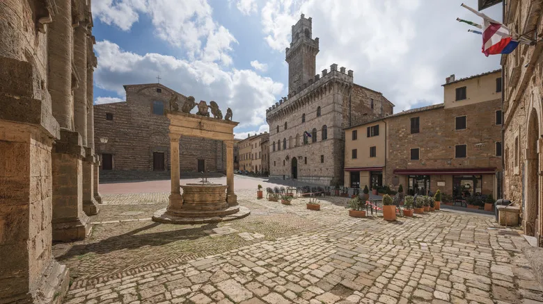 Montepulciano: Encanto Eterno de la Toscana y Su Prestigioso Vino Nobile