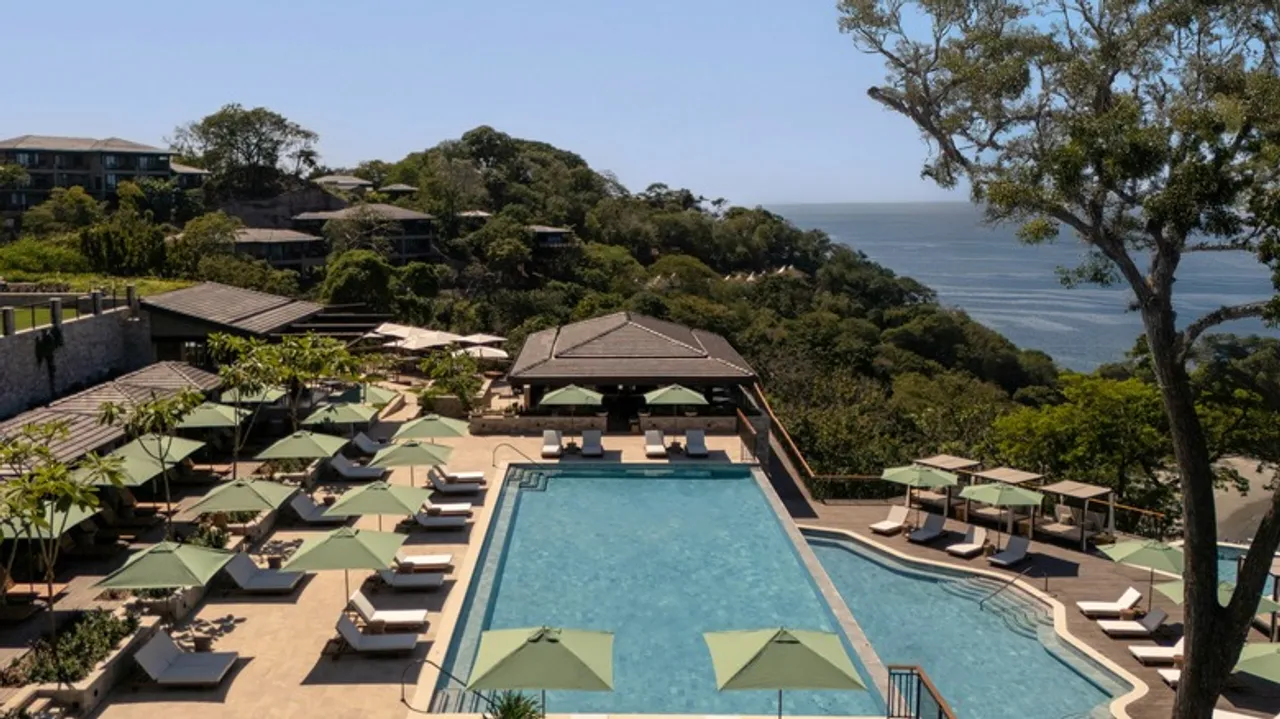 Nekajui, Ritz-Carlton Reserve: Lujo Eco-Chic y Aventura Inolvidable en Península Papagayo, Costa Rica
