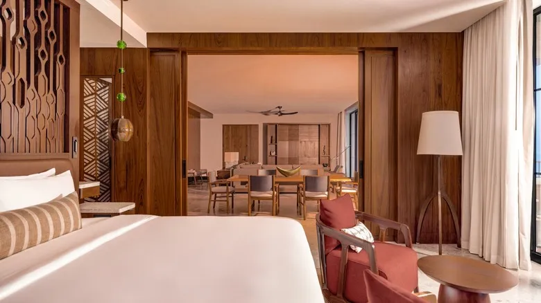 Nekajui, Ritz-Carlton Reserve: Lujo Eco-Chic y Aventura Inolvidable en Península Papagayo, Costa Rica