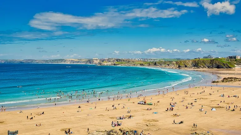 Newquay: Capital del Surf en Cornwall y Destino Imprescindible en el Reino Unido