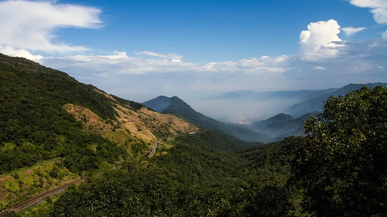Paranapiacaba: El Tesoro Británico Oculto en la Sierra Brasileña