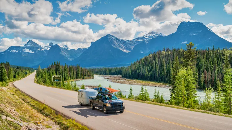 Parque Nacional Jasper: Guía Definitiva para Explorar las Majestuosas Rocosas Canadienses