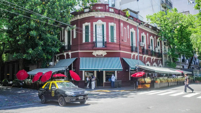 Parrilla Don Julio: Un Icono Culinario de Buenos Aires y la Carne Argentina