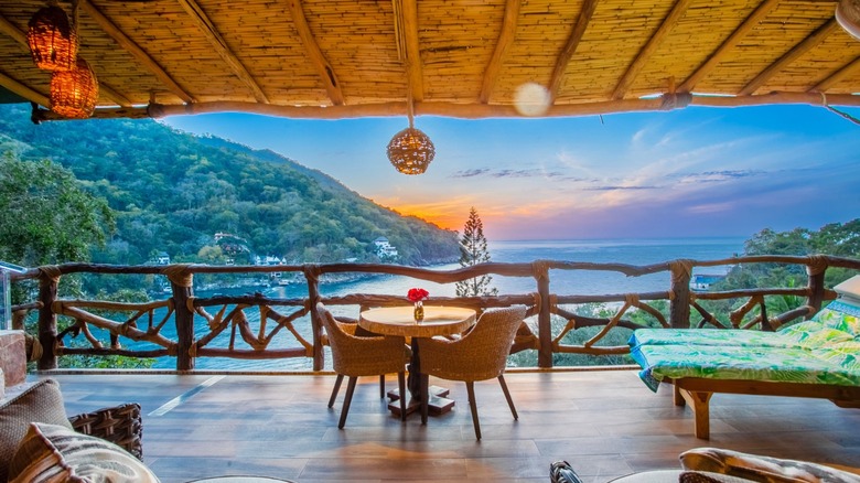 Puerto Vallarta: El Escape Romántico y de Lujo Definitivo en la Costa del Pacífico Mexicano