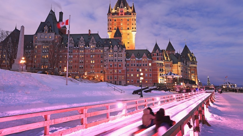 Québec City en Invierno: La Inolvidable Experiencia del Tobogán Au 1884 y Más Allá