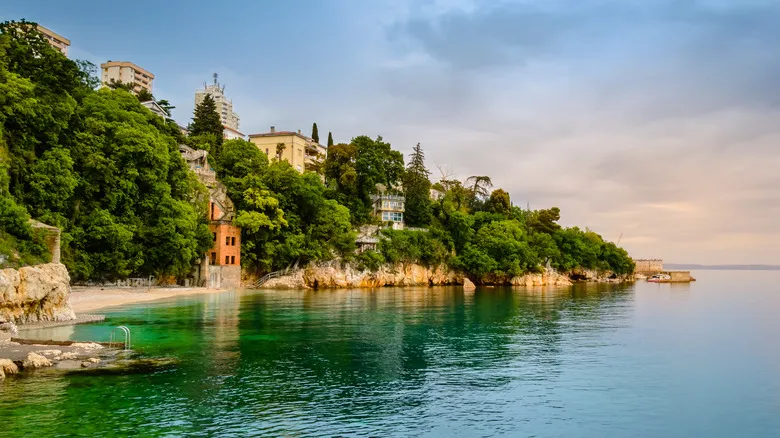 Rijeka: La Puerta de Croacia, Joya del Adriático y Destino Ideal para Nómadas Digitales