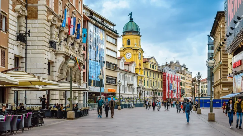Rijeka: La Puerta de Croacia, Joya del Adriático y Destino Ideal para Nómadas Digitales