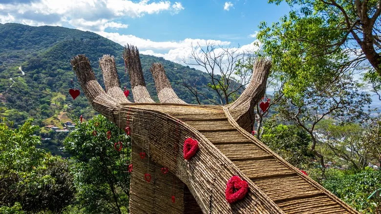 Santa Ana, Costa Rica: El Paraíso Evergreen para un Retiro Inolvidable y Sereno