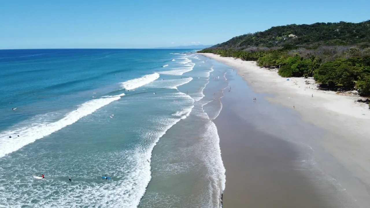 Santa Teresa, Costa Rica: Tu Guía Definitiva para un Paraíso de Surf, Bienestar y Aventura