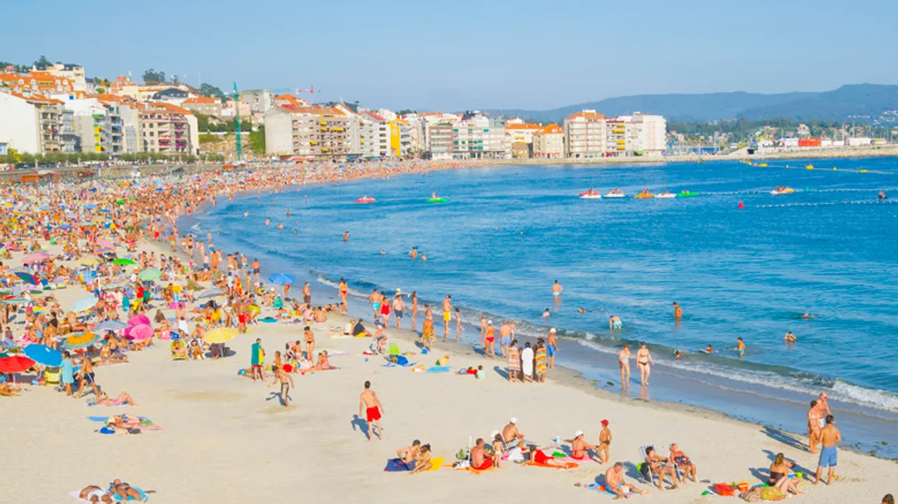 Sanxenxo: Descubre la Perla de Galicia, sus Playas Bandera Azul y Exquisita Gastronomía