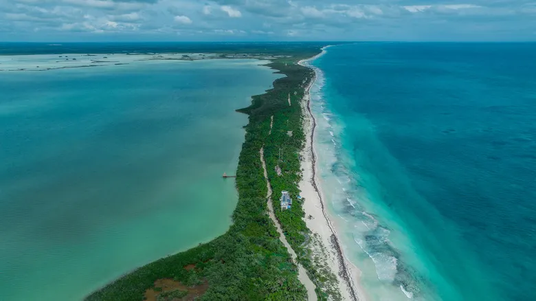 Sian Ka&#x27;an: Un Santuario de Biodiversidad y Aventura en la Riviera Maya