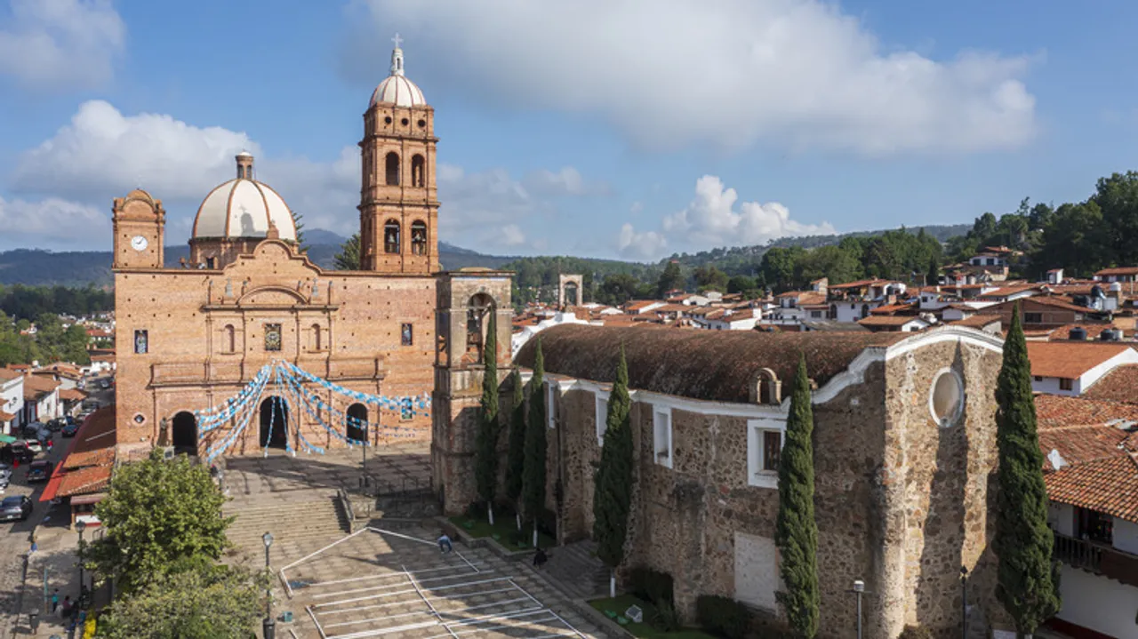 Tapalpa, Jalisco: Un Pueblo Mágico Imprescindible Más Allá de las Playas de México