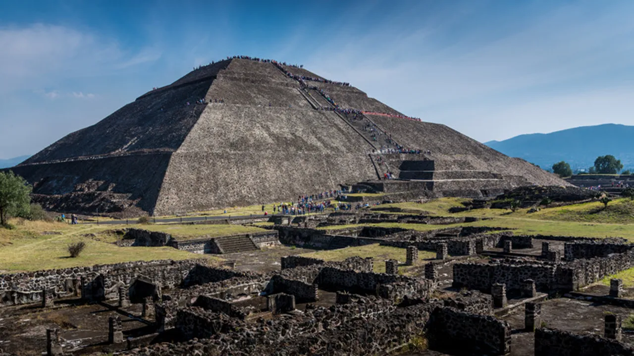 Teotihuacan: Misterios y Grandeza de la Ciudad Prehispánica de las Pirámides en México