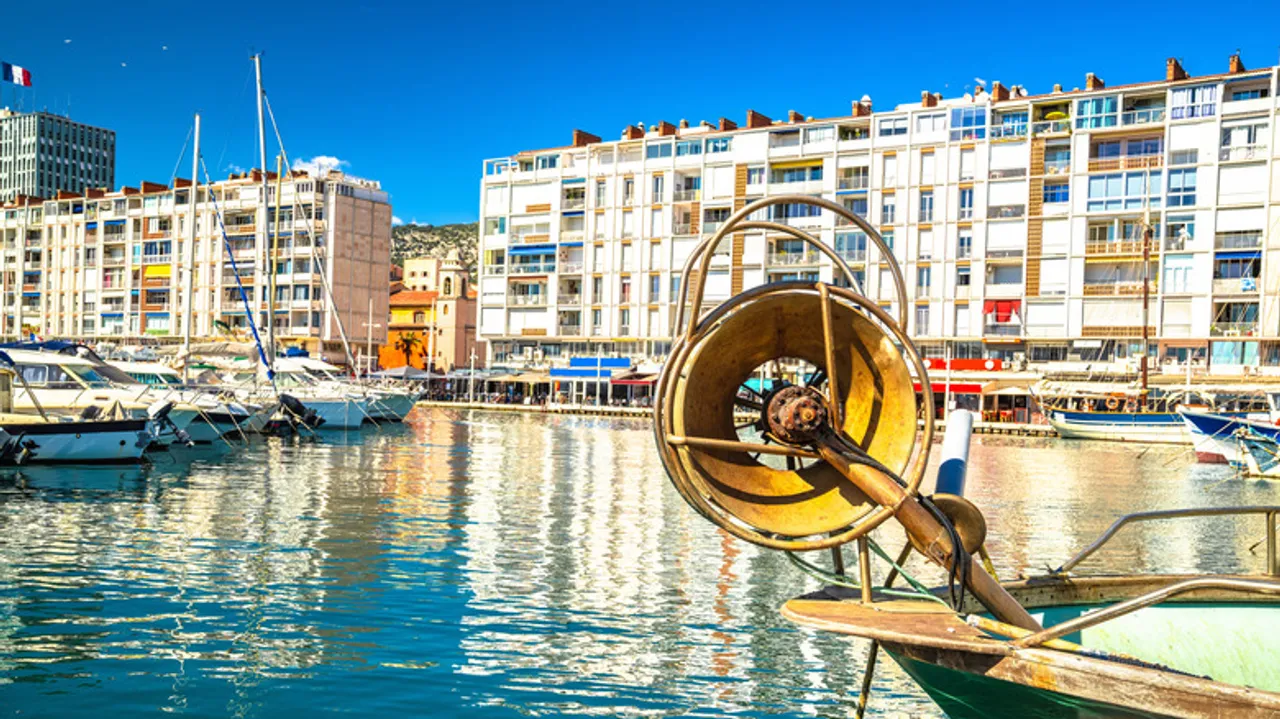 Toulon Revelado: Explorando la Auténtica Esencia de la Riviera Francesa